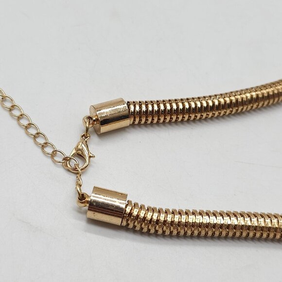 Gold Tone Snake Chain Necklace With Faux Pearl & Tassel Pendant Adjustable - Picture 5 of 6